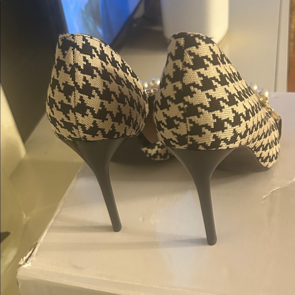 Yuzefi Houndstooth Heels with Pearl Detail - Picture 6 of 13